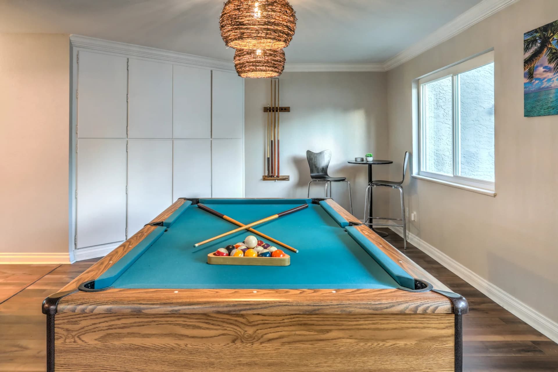 Vegas Villa-Heated Pool, Indoor Jacuzzi, Billiards